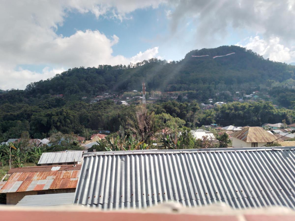 Kristian Homestay Bajawa Екстер'єр фото