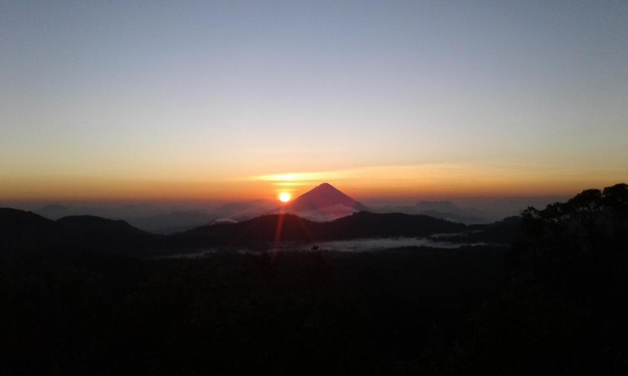 Kristian Homestay Bajawa Екстер'єр фото