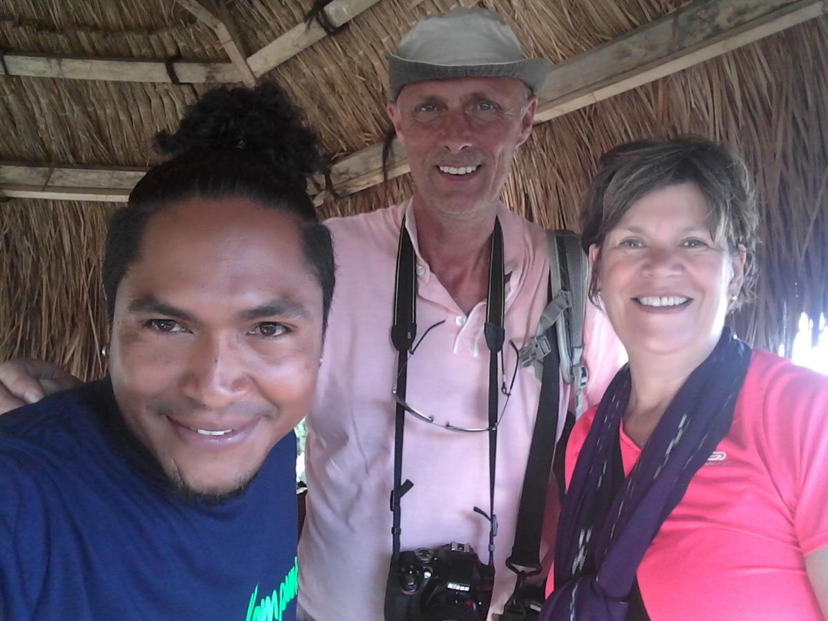 Kristian Homestay Bajawa Екстер'єр фото