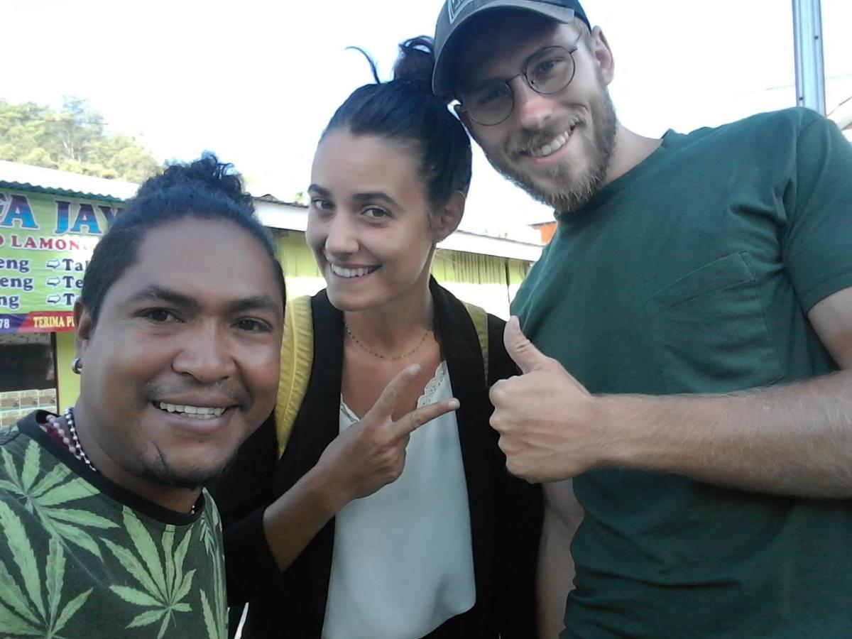 Kristian Homestay Bajawa Екстер'єр фото