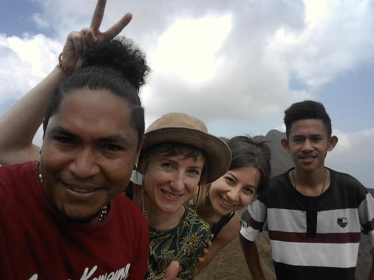 Kristian Homestay Bajawa Екстер'єр фото