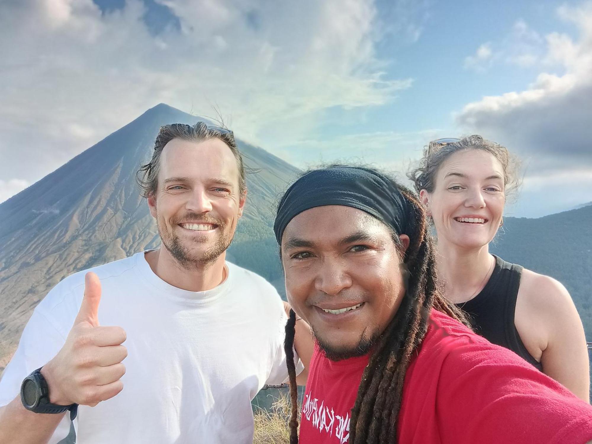 Kristian Homestay Bajawa Екстер'єр фото