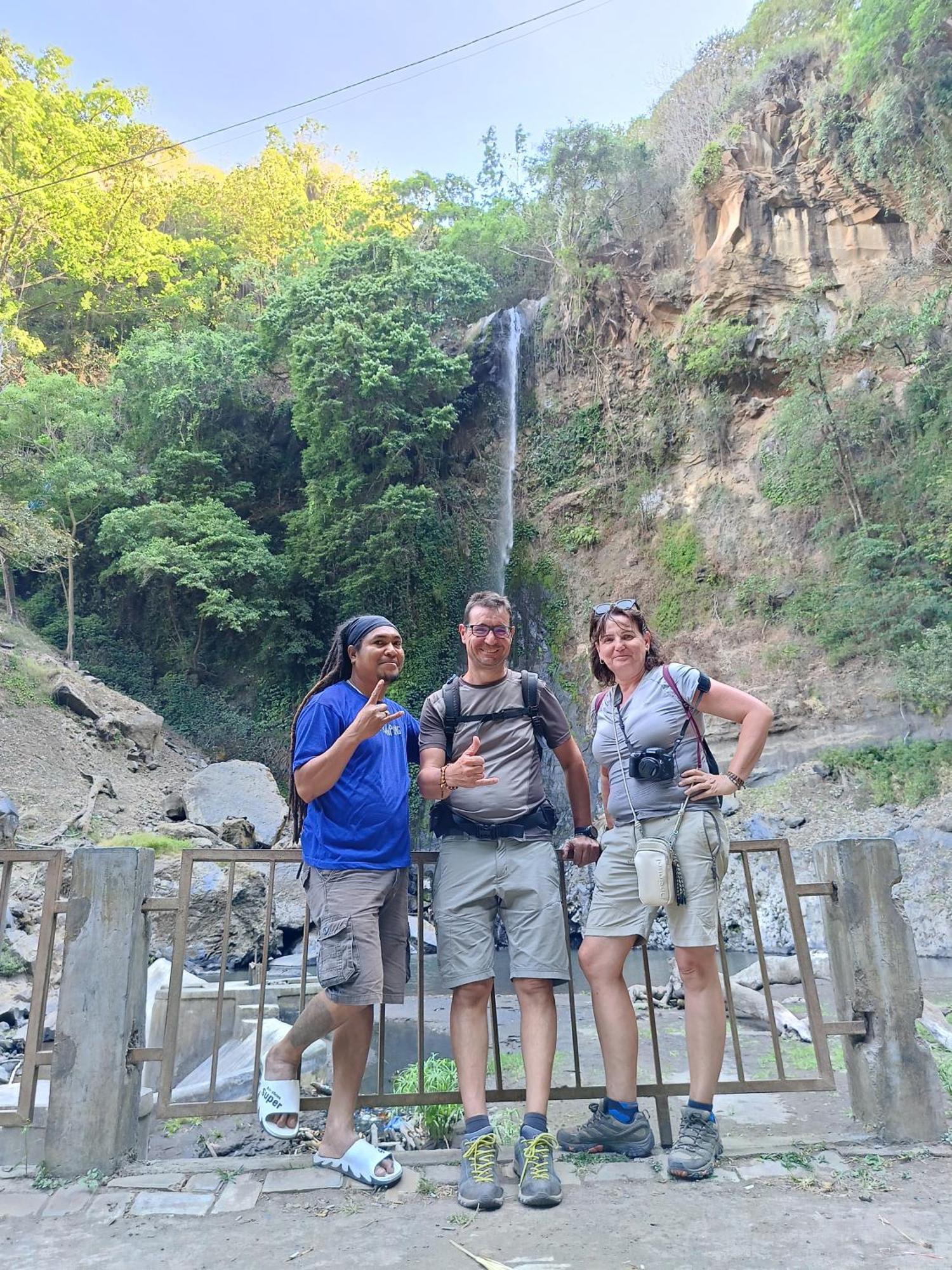 Kristian Homestay Bajawa Екстер'єр фото
